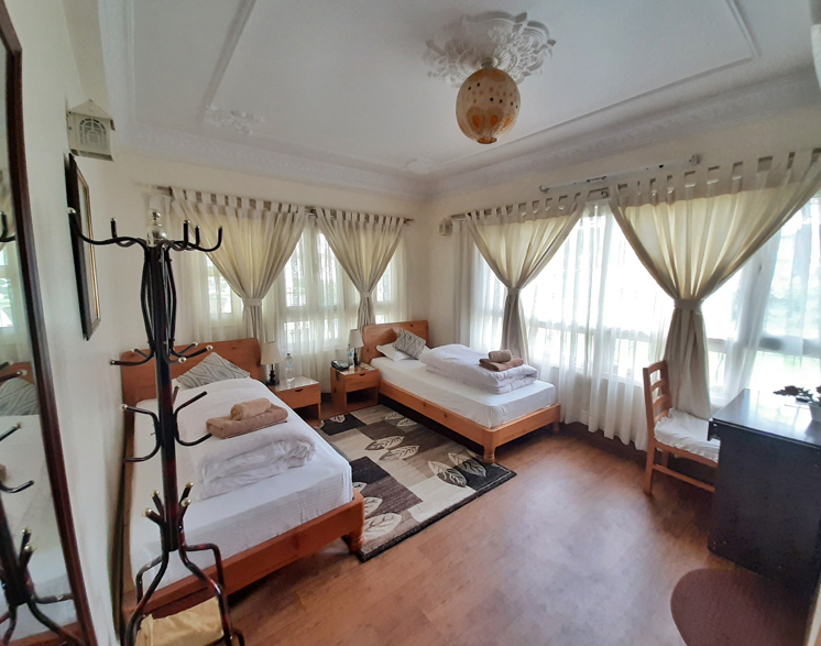 Deluxe Twin Sharing Room shakyahouse